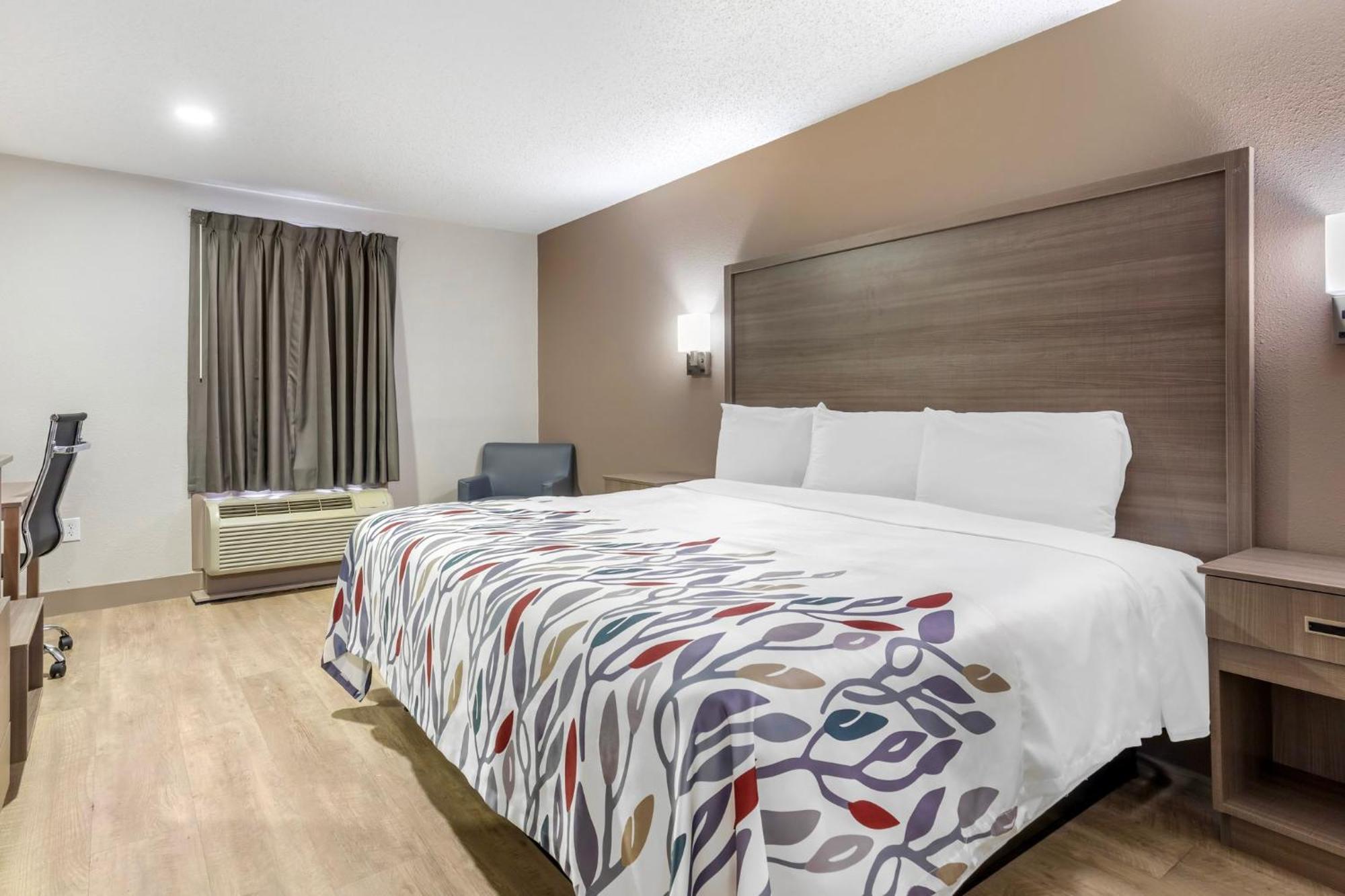 Red Roof Inn & Suites Newport News Kültér fotó