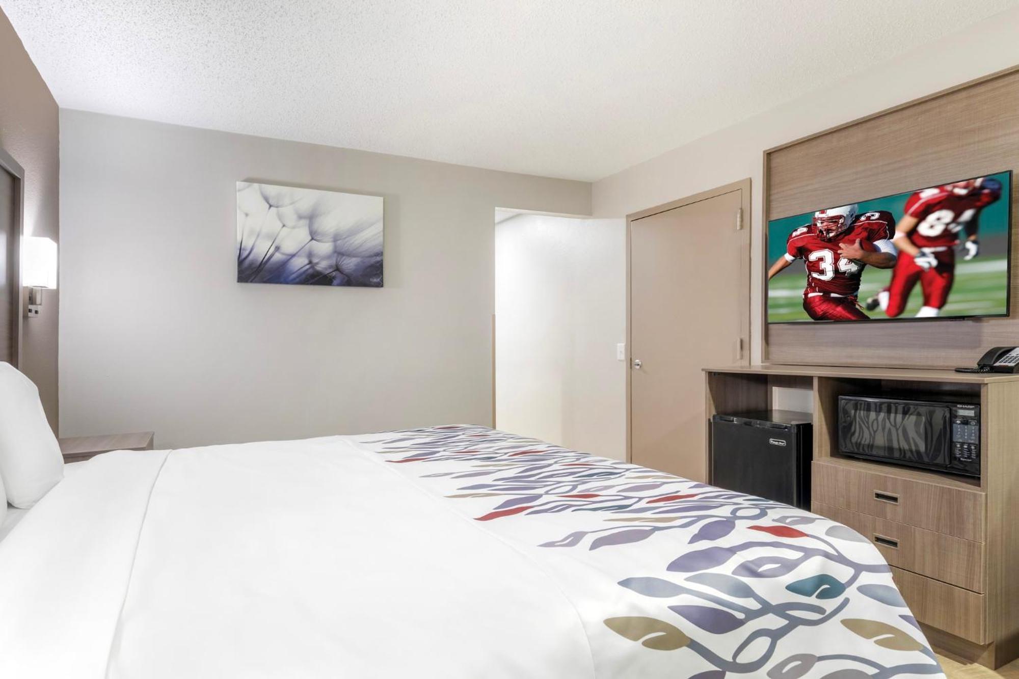 Red Roof Inn & Suites Newport News Kültér fotó