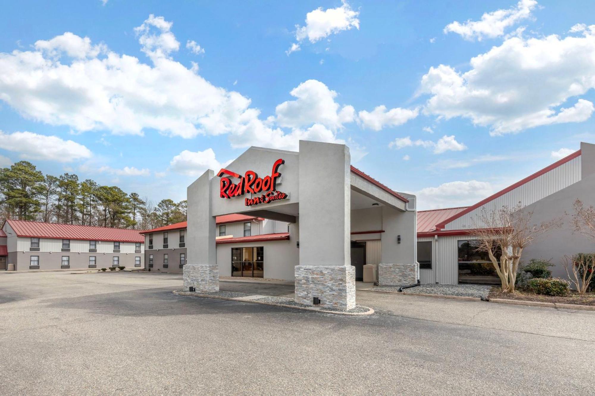 Red Roof Inn & Suites Newport News Kültér fotó